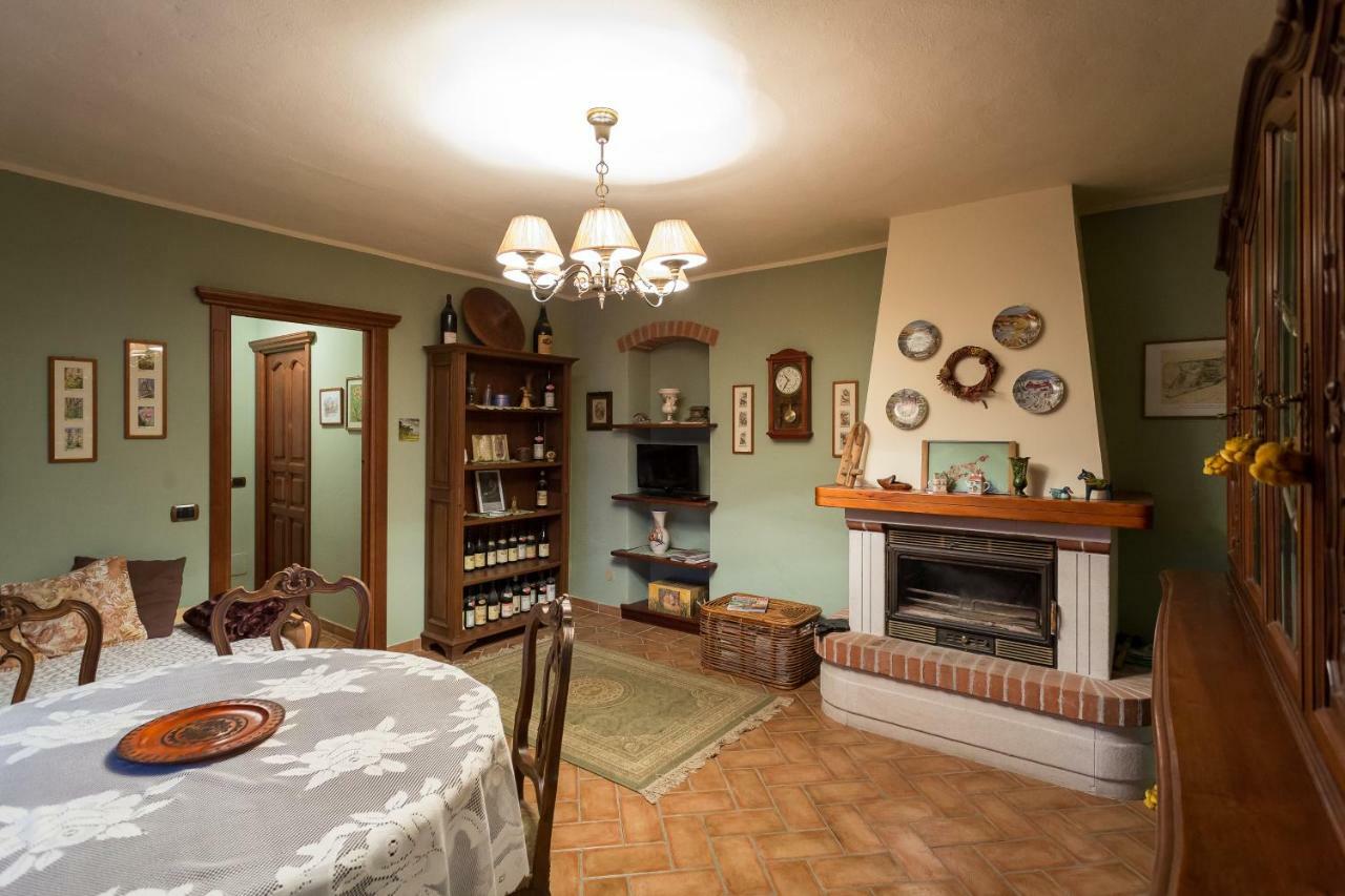 Relax Nel Noccioleto Vendégház Novello Kültér fotó